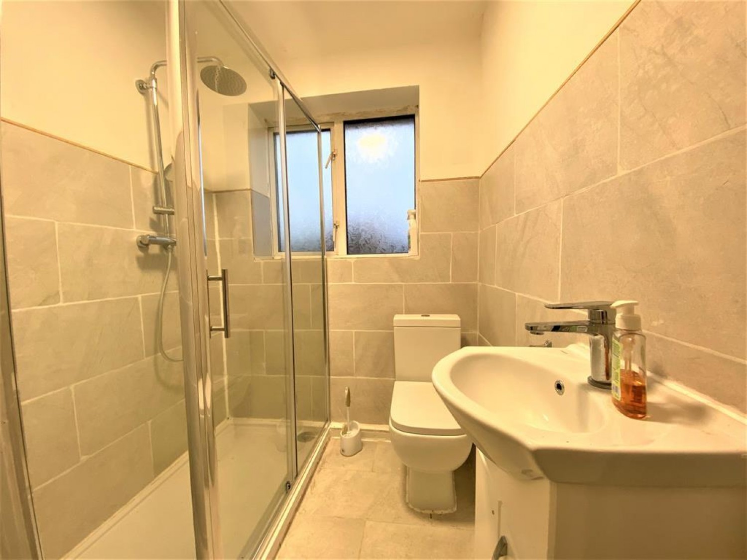 Laburnum Road, Hayes, UB3 4JX