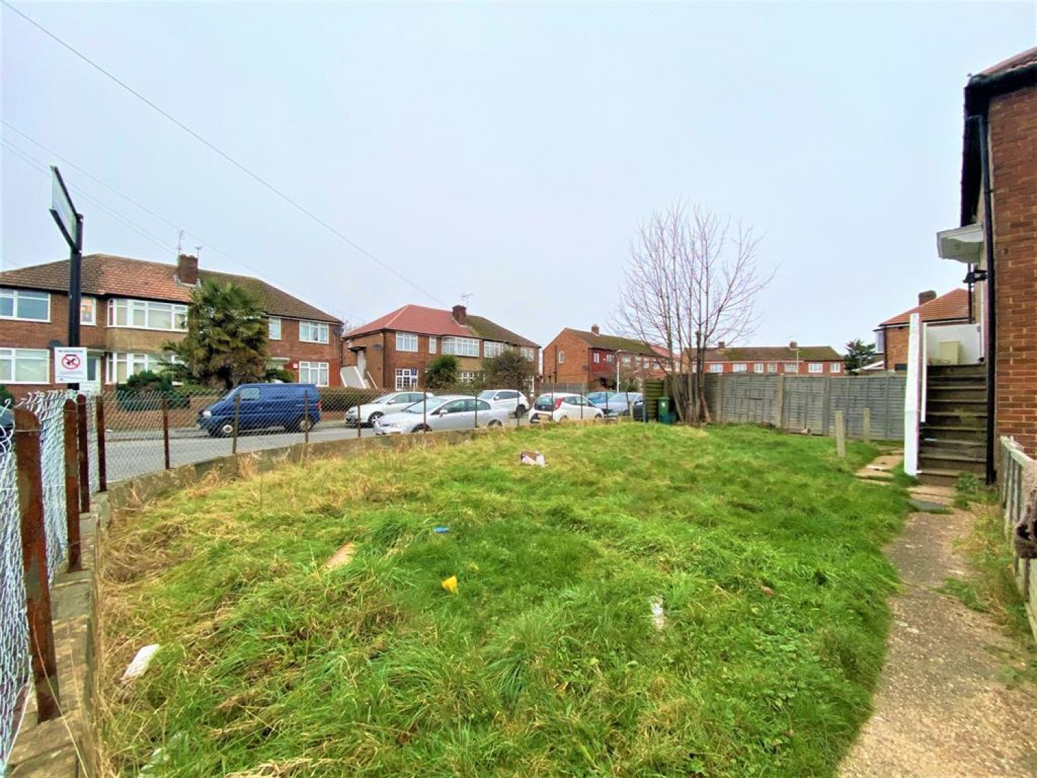 Laburnum Road, Hayes, UB3 4JX