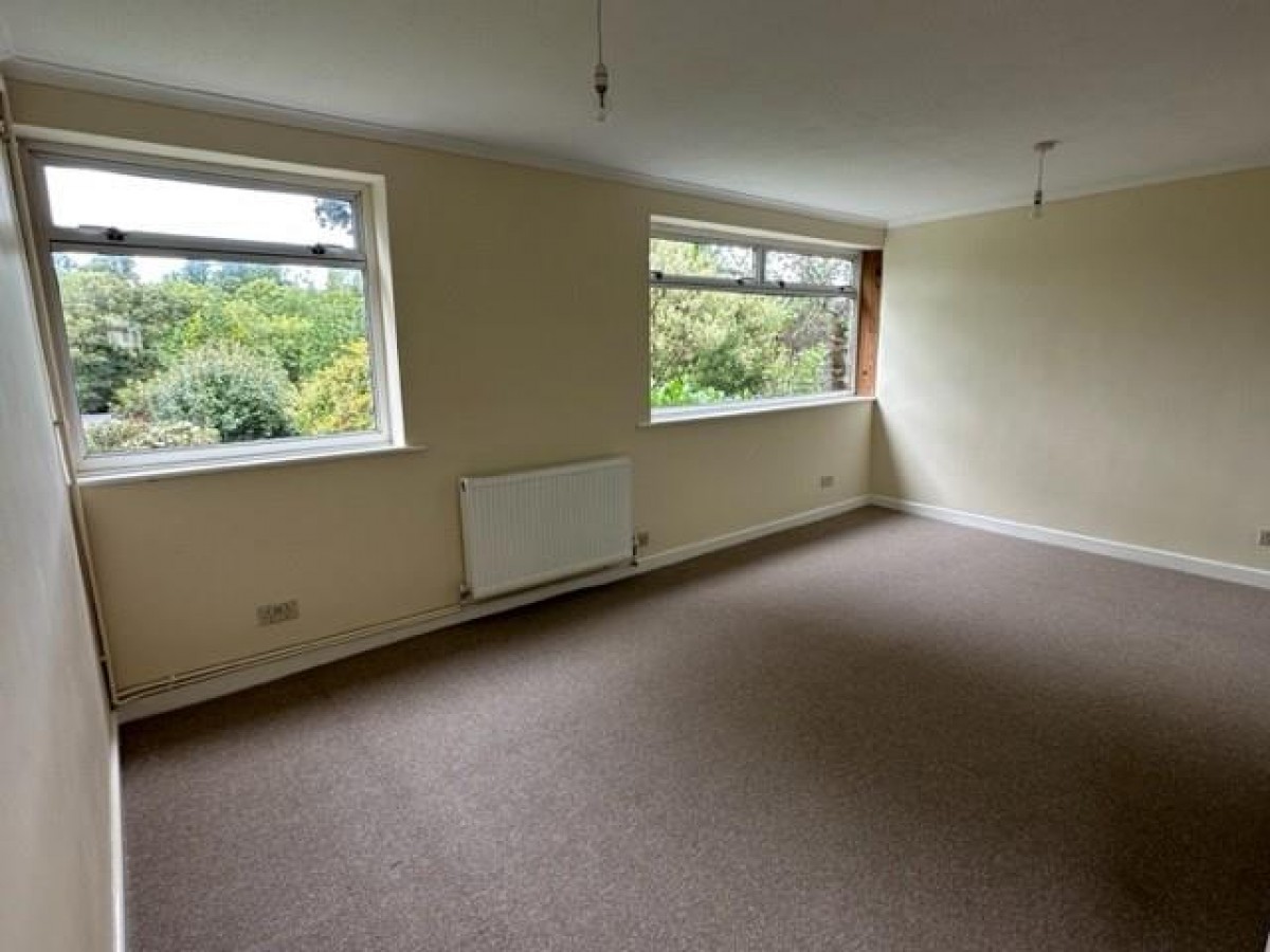 Glenside Close, Downend, Bristol, BS16 2QY