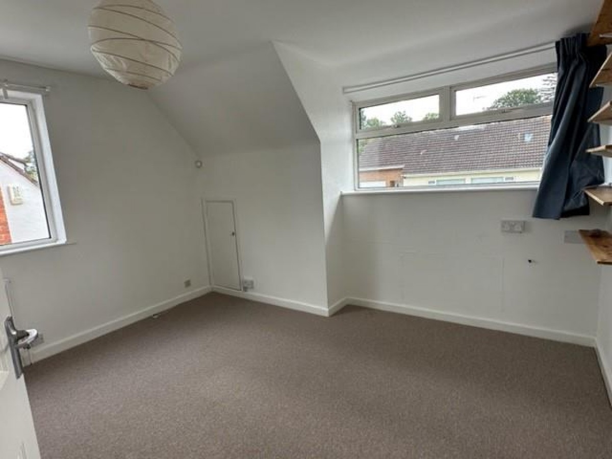 Glenside Close, Downend, Bristol, BS16 2QY