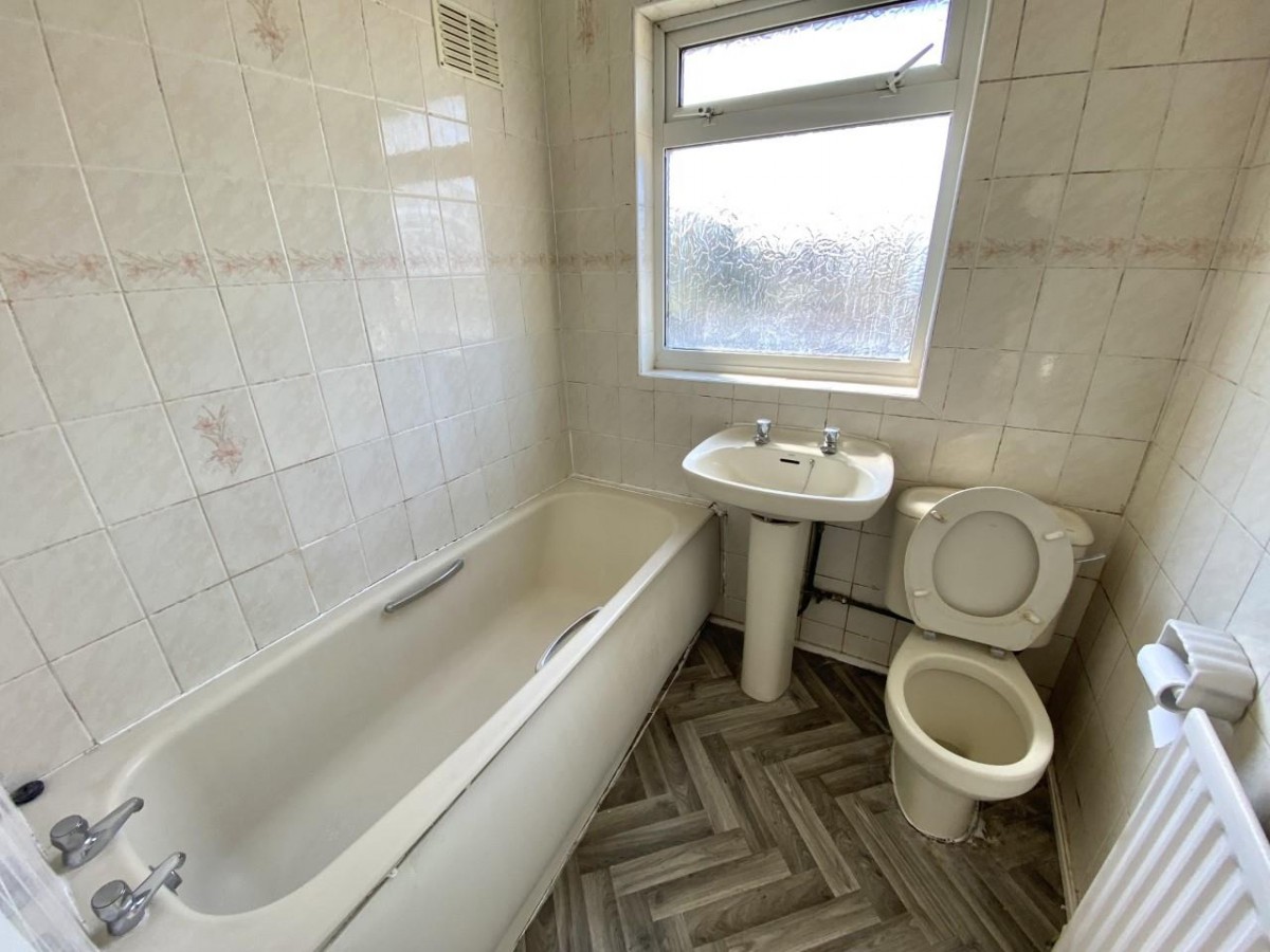 Crowland Avenue, Hayes, UB3 4JP