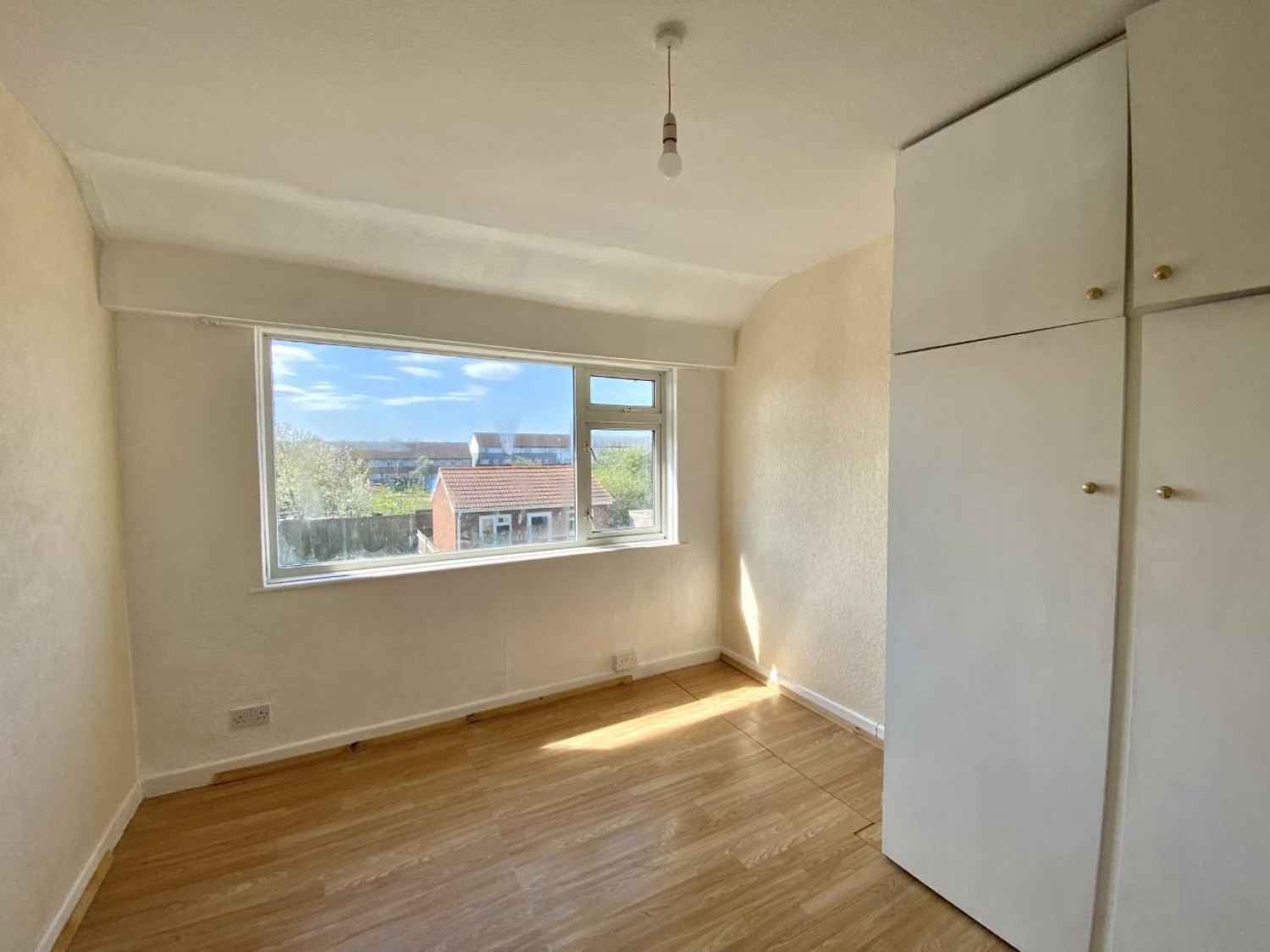 Crowland Avenue, Hayes, UB3 4JP