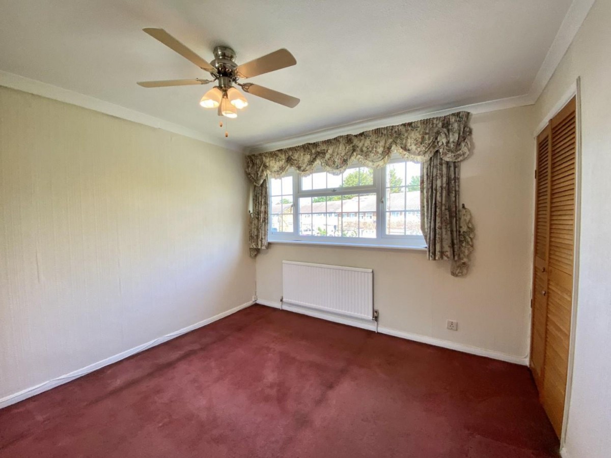 Cleave Avenue, Hayes, UB3 4HD