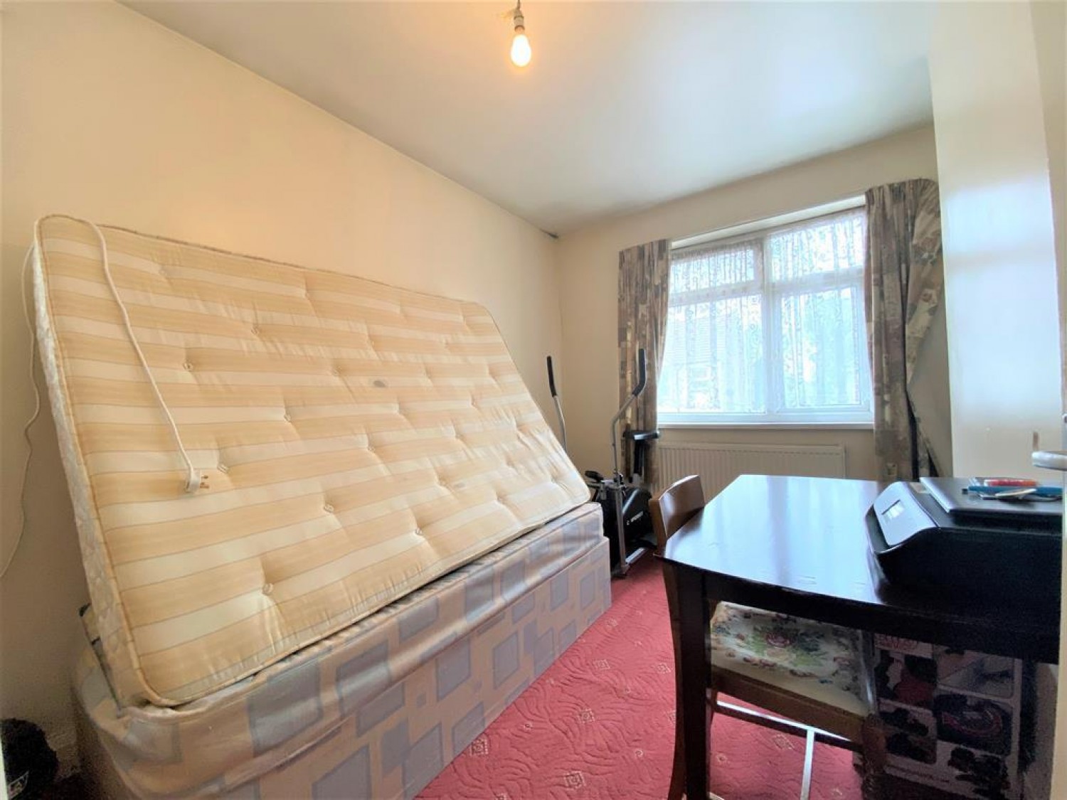 Cromwell Road, Hayes, Middlesex, UB3 2PS