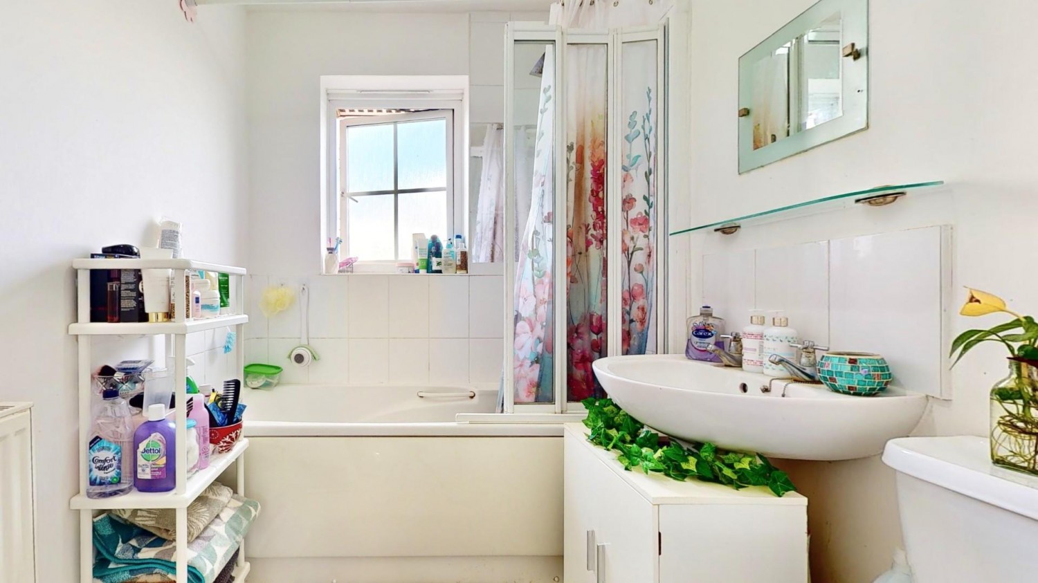 Hevingham Drive, Chadwell Heath, RM6