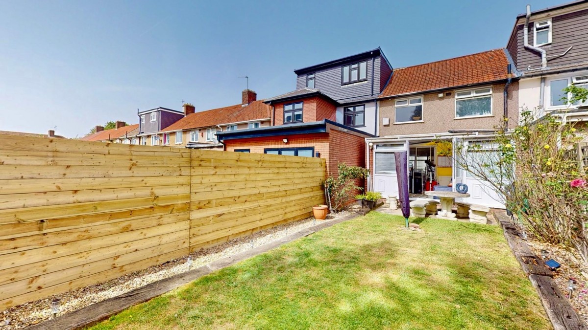 Windsor Road, Dagenham, RM8