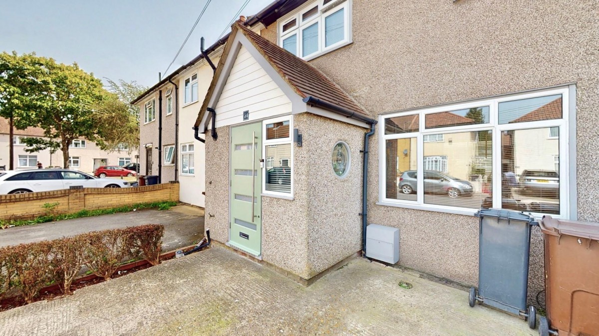 Windsor Road, Dagenham, RM8