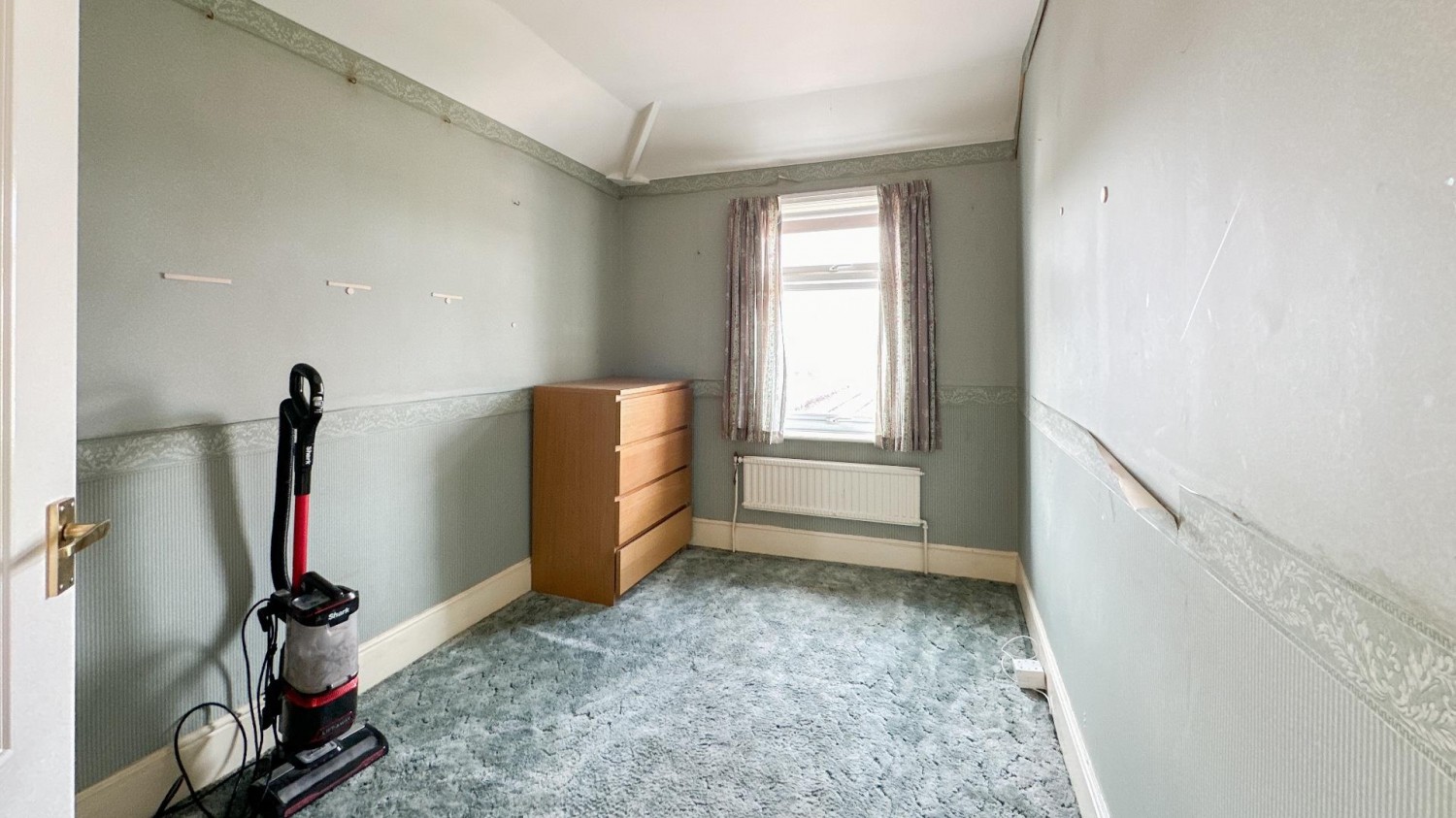 Queensdale Crescent, Knowle, Bristol, BS4 2TN