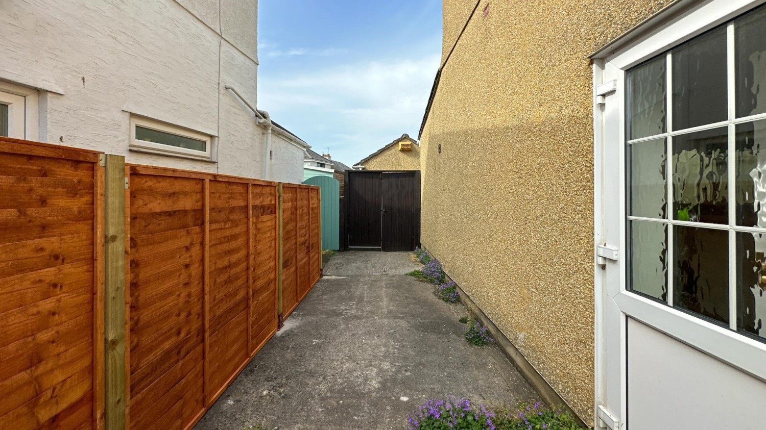 Queensdale Crescent, Knowle, Bristol, BS4 2TN