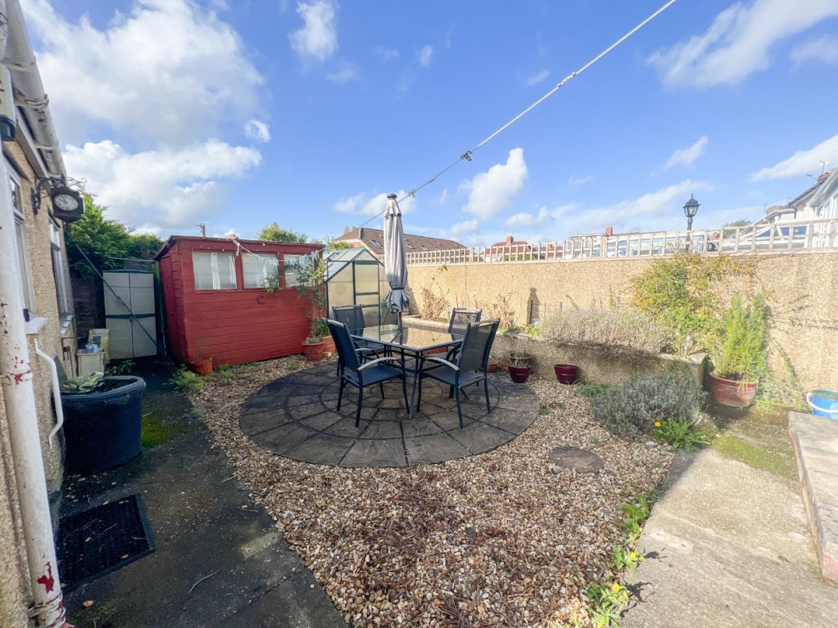 Queensdale Crescent, Knowle, Bristol, BS4 2TN