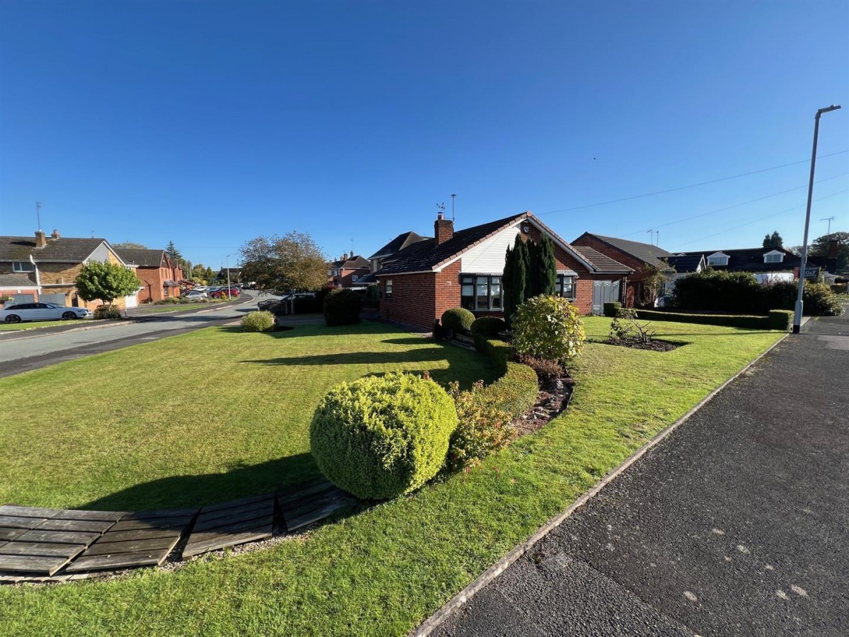 Stourton Crescent, Stourton, DY7 6RR