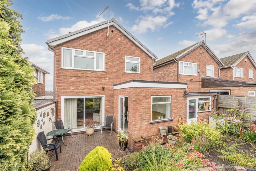 Denleigh Road, Kingswinford, DY6 8PX