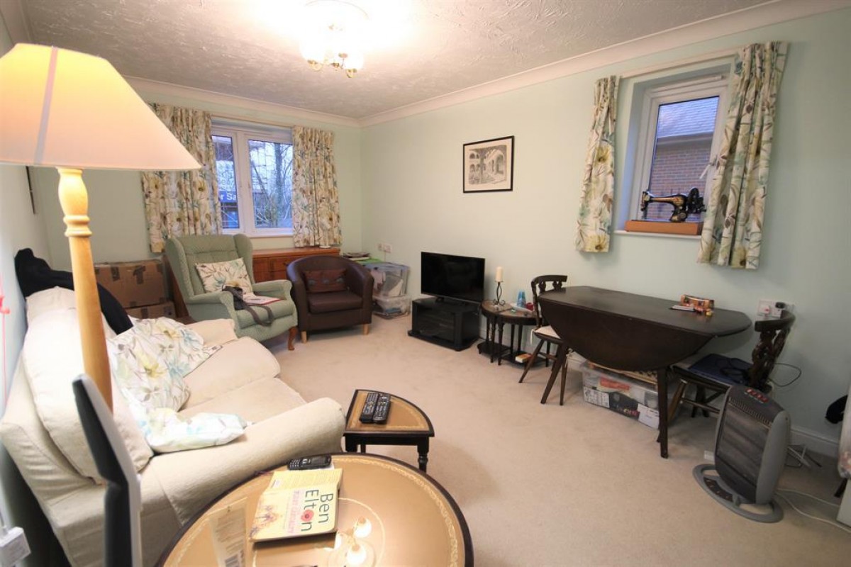 St. James Road, East Grinstead, RH19