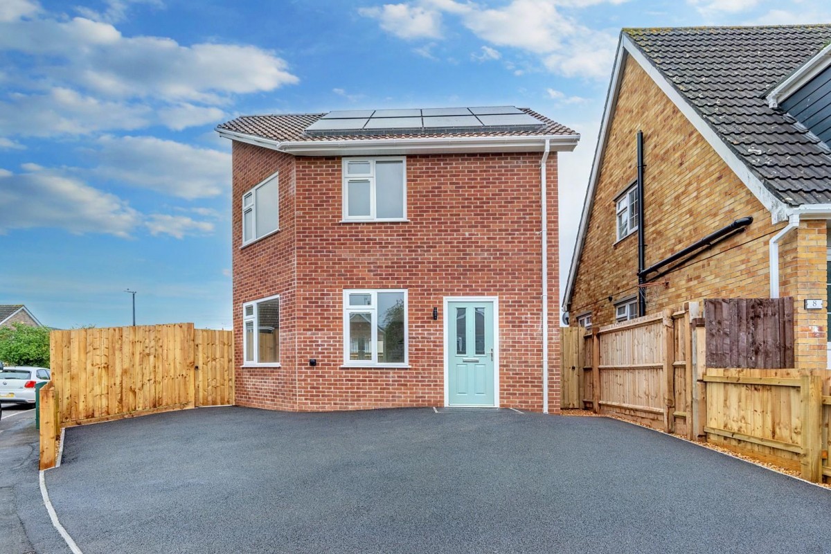 Riverway, Nailsea, BS48