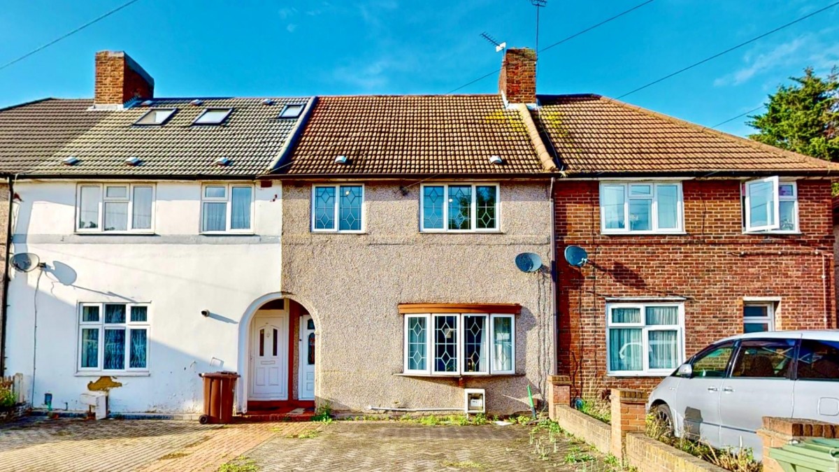 Becontree Avenue, Dagenham, RM8