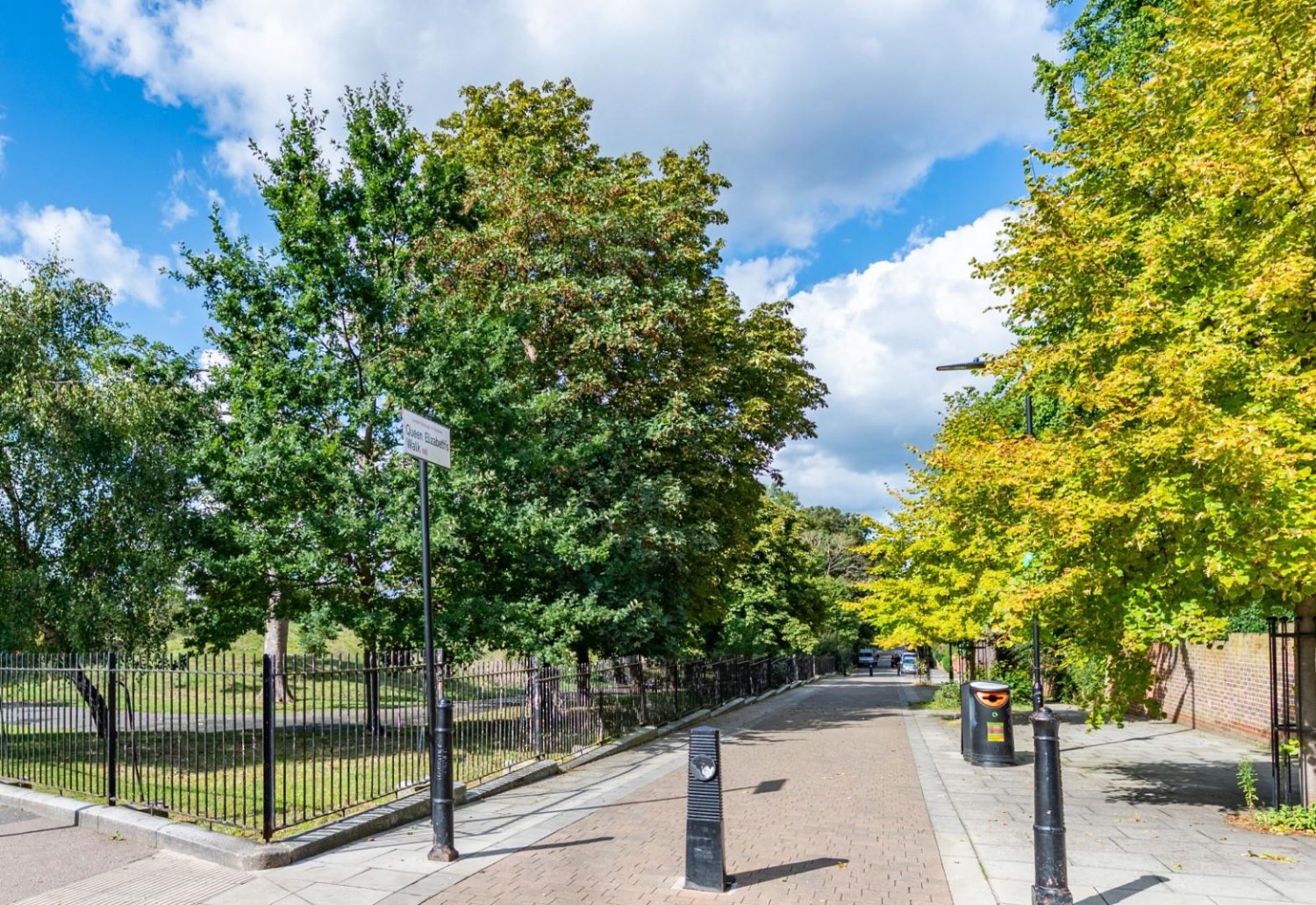 Queen Elizabeths Walk, Clissold Park, N16