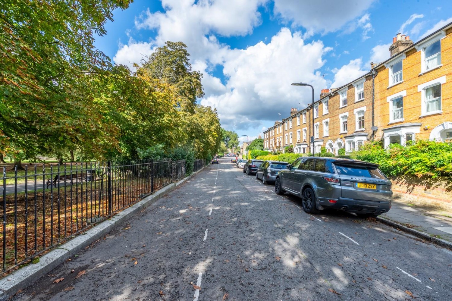 Queen Elizabeths Walk, Clissold Park, N16