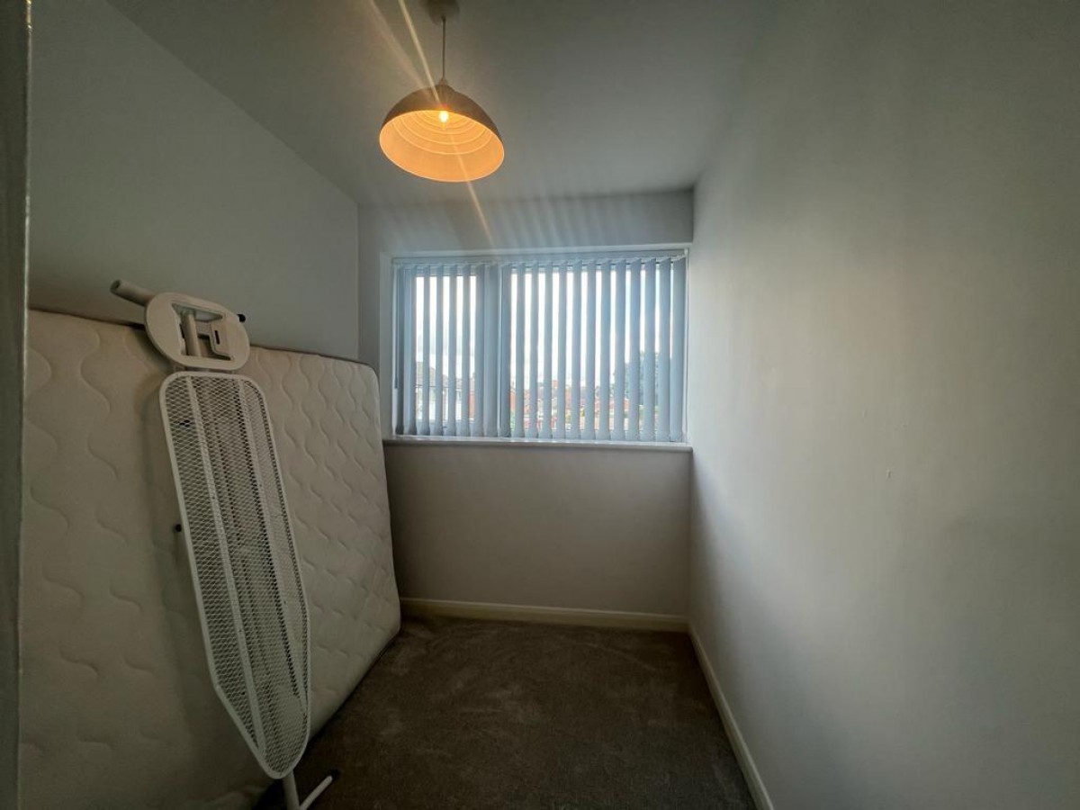 Farnham Close, Leigh