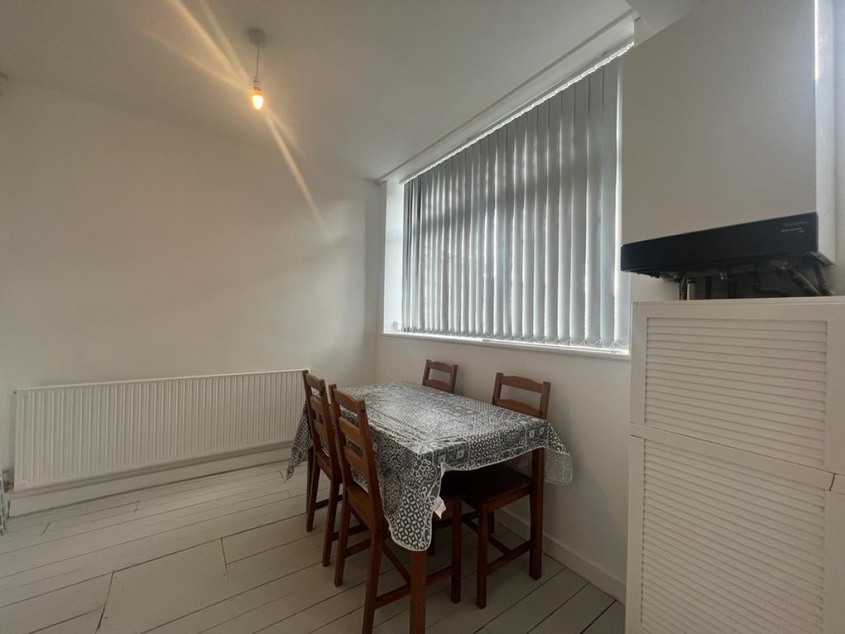 Farnham Close, Leigh
