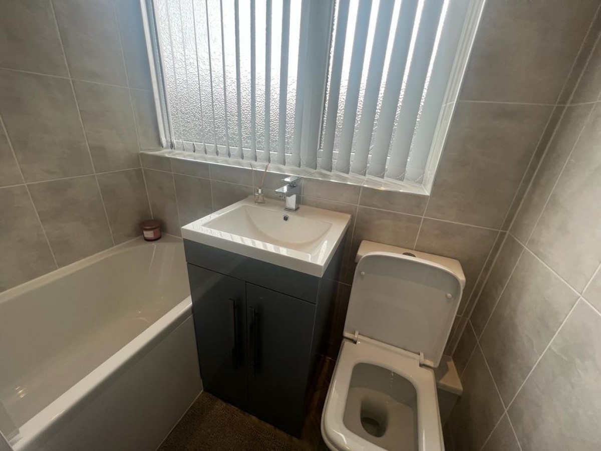 Farnham Close, Leigh