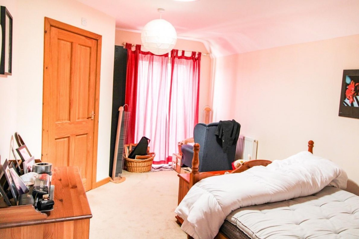 1 Red Lion Mews, West Street, Knighton, LD7 1EN