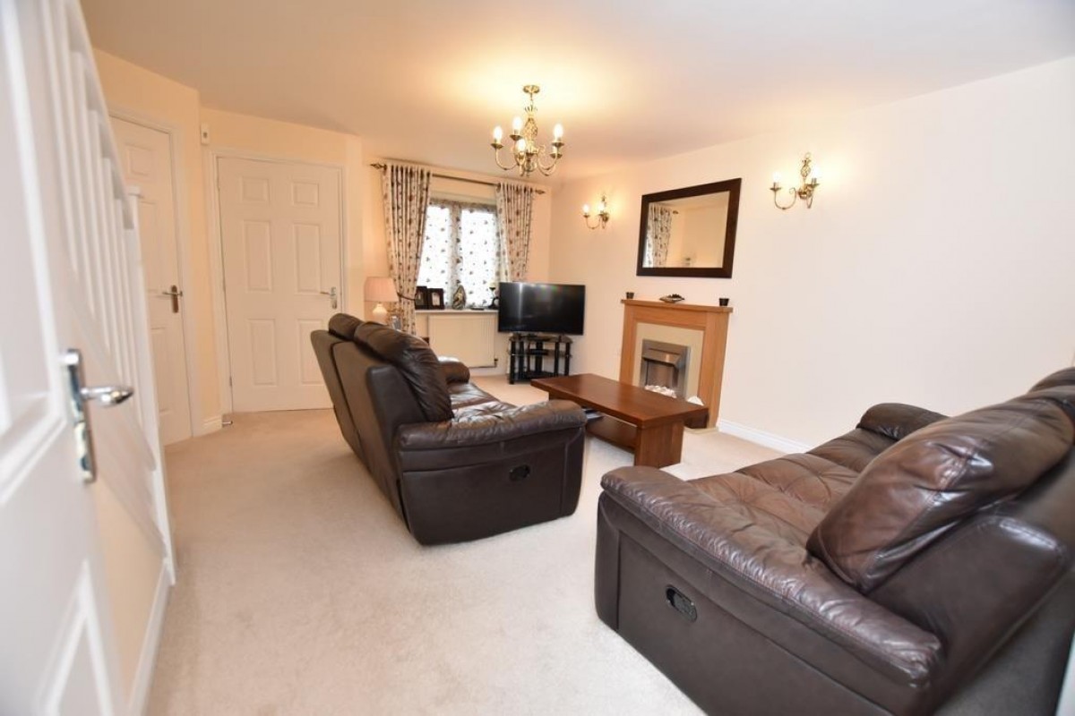 Nine Acres Close, Hayes, UB3