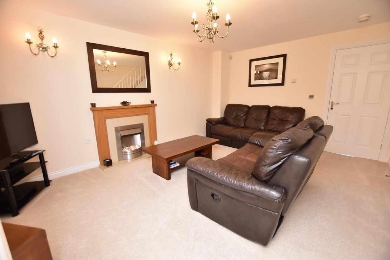 Nine Acres Close, Hayes, UB3