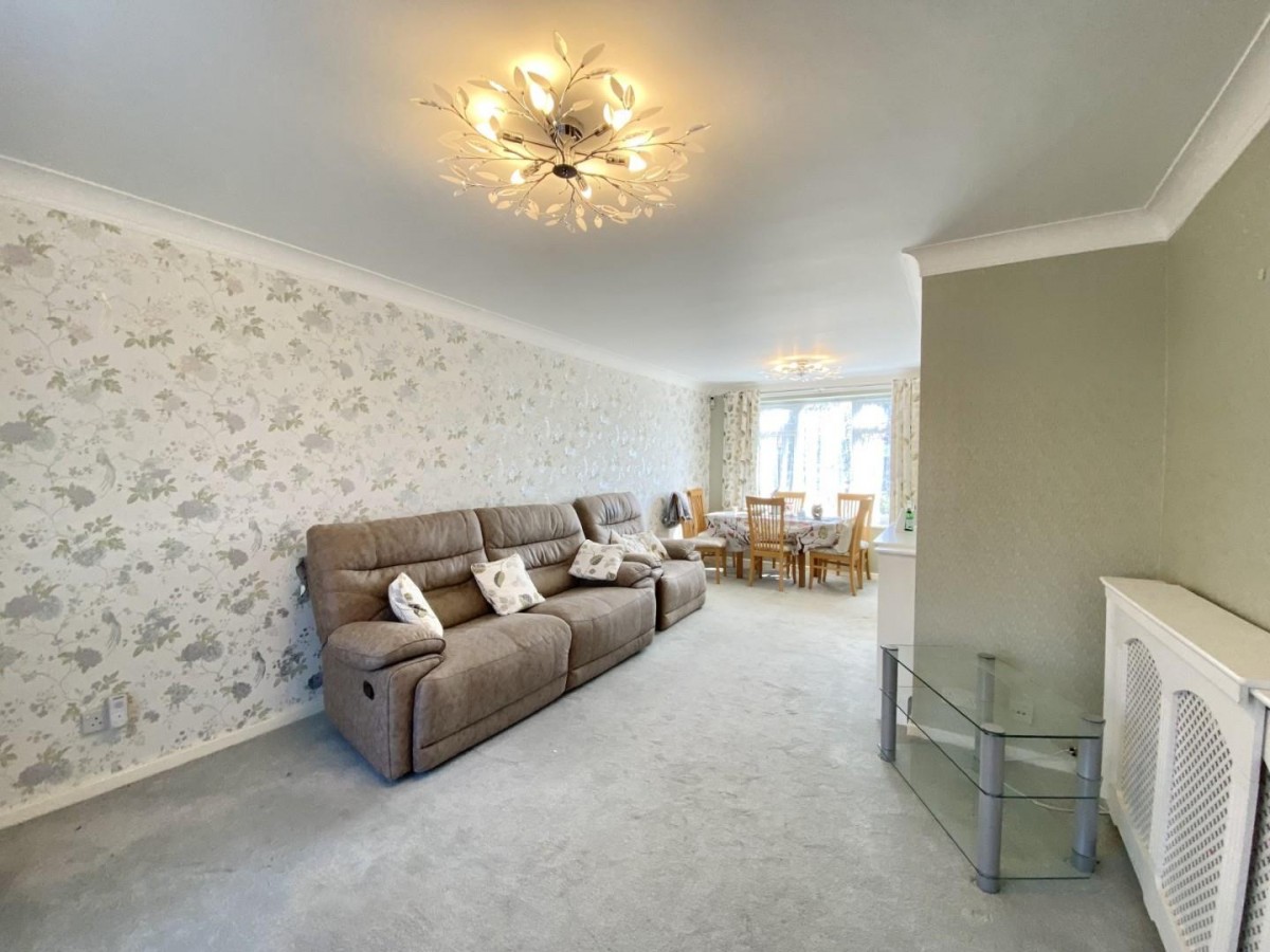 Hobart Road, Hayes, UB4 9LY