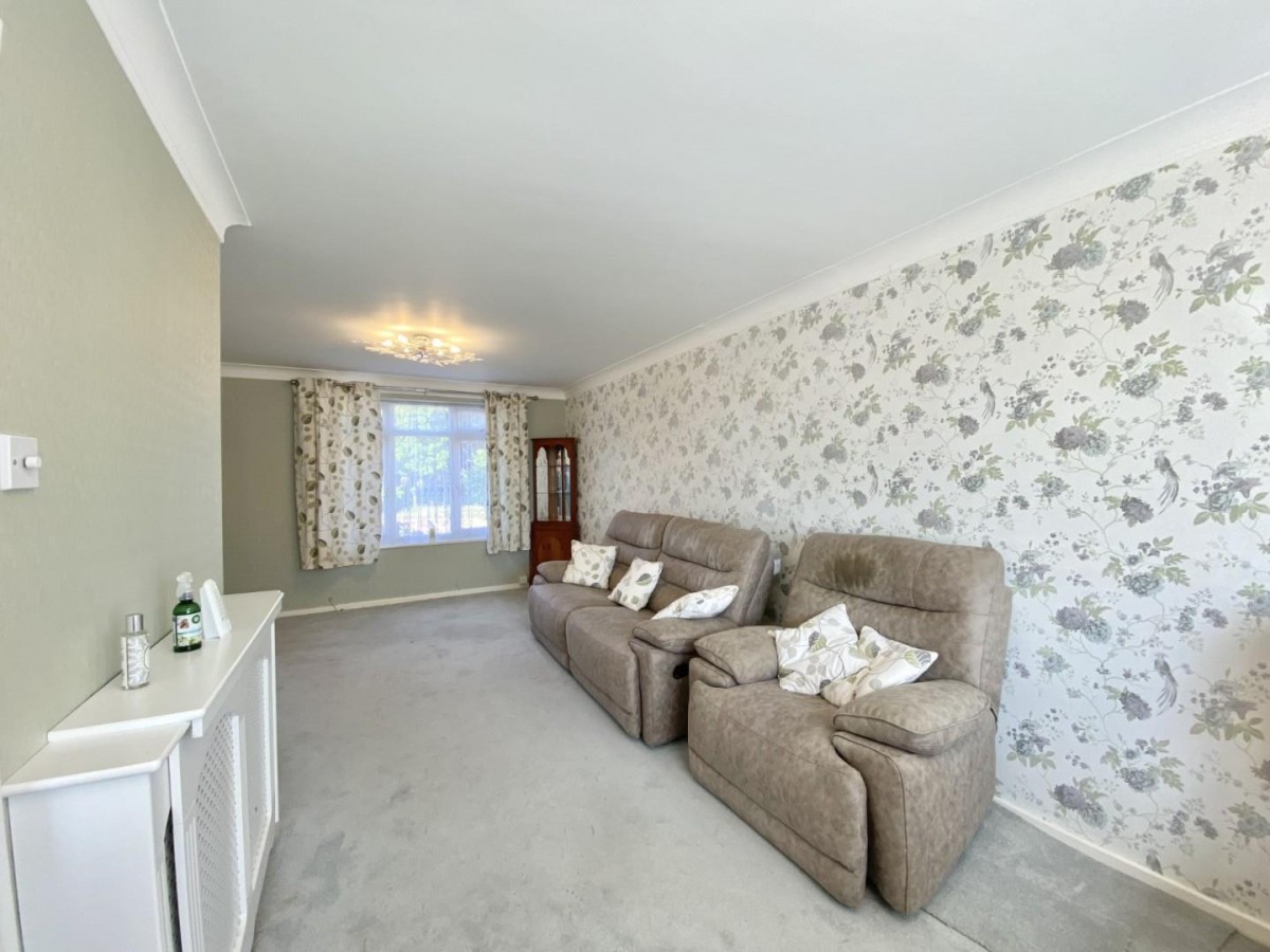 Hobart Road, Hayes, UB4 9LY