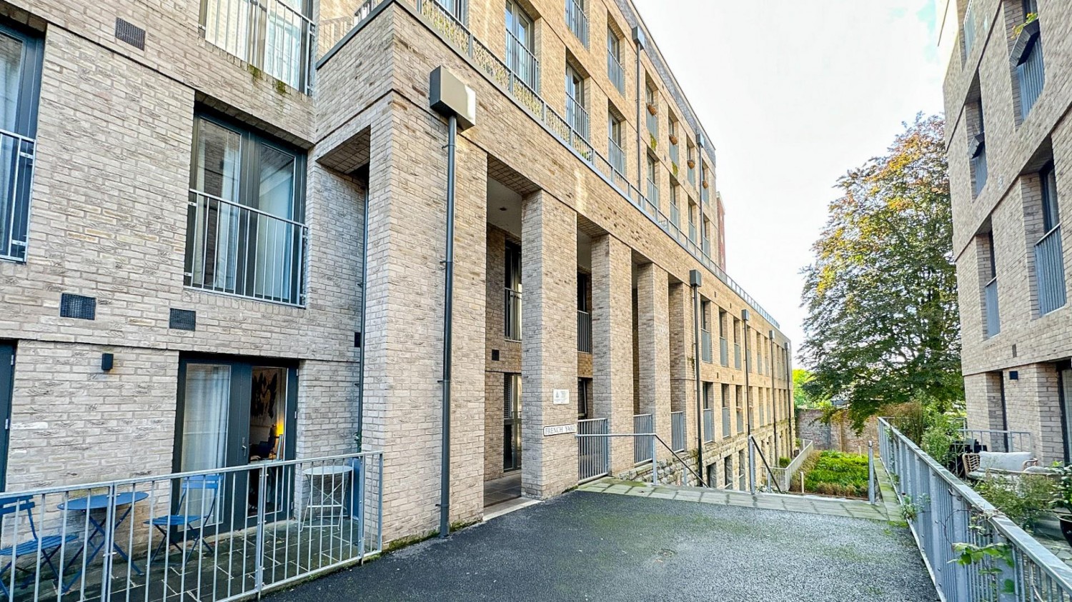 2 bedroom Flat for sale in Flour House, French Yard, Bristol, BS1 6UE