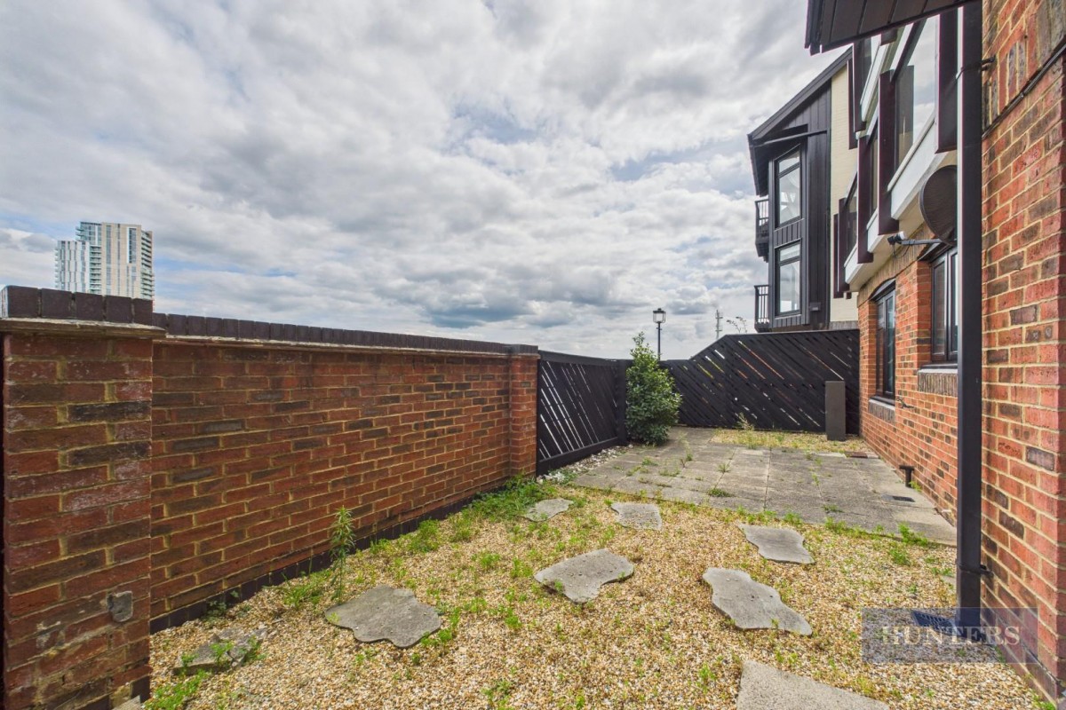 Moorhead Court, Ocean Village, SO14