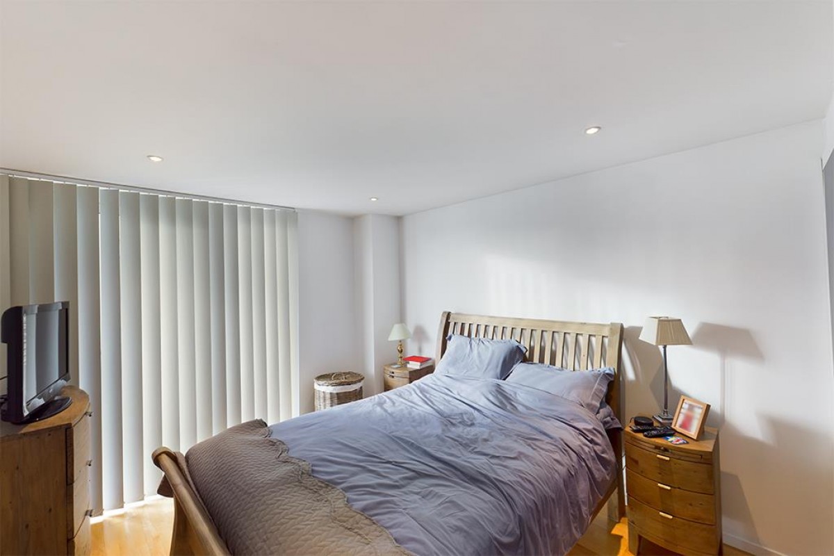 Sundowner 31 Channel Way, Southampton