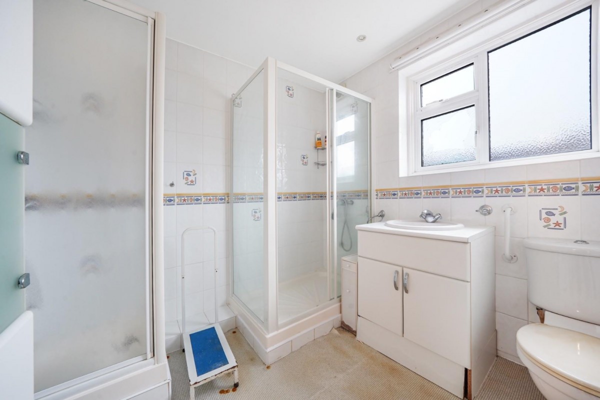 Eric Road, Chadwell Heath, RM6