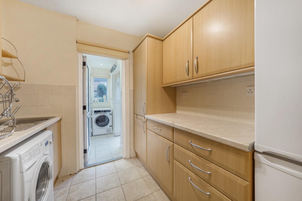 Eric Road, Chadwell Heath, RM6