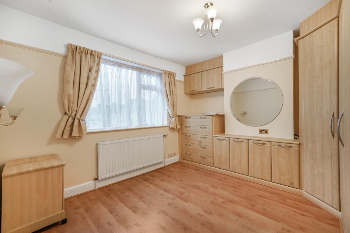 Eric Road, Chadwell Heath, RM6