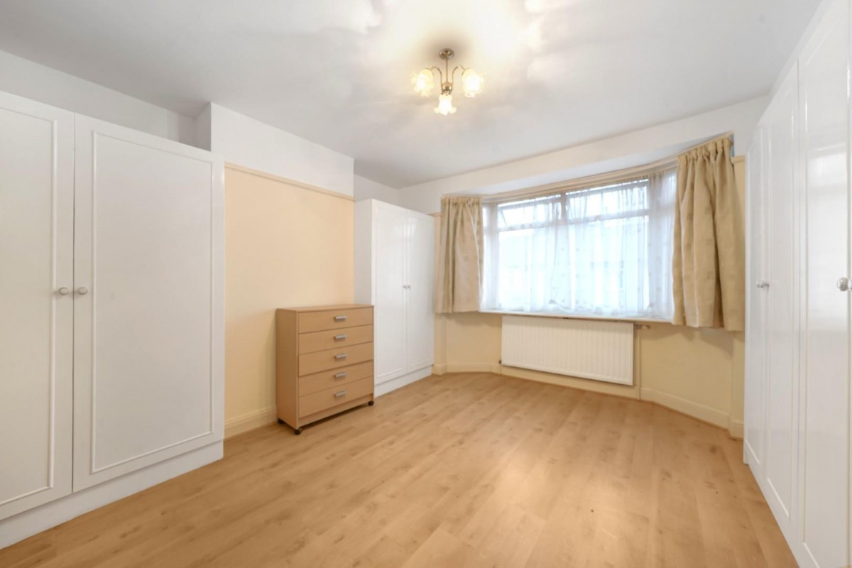 Eric Road, Chadwell Heath, RM6