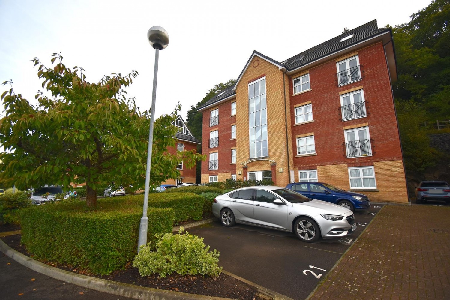 Bull Lane, St George, Bristol, BS5 8AB.