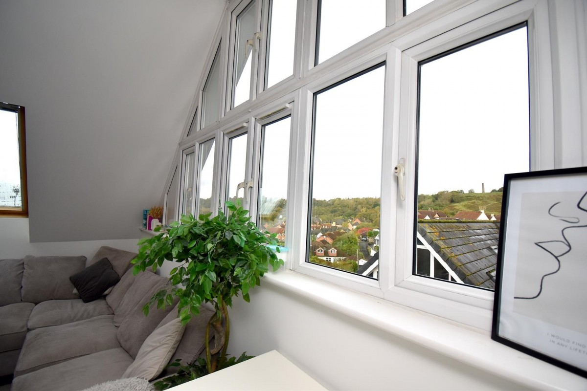 Bull Lane, St George, Bristol, BS5 8AB.