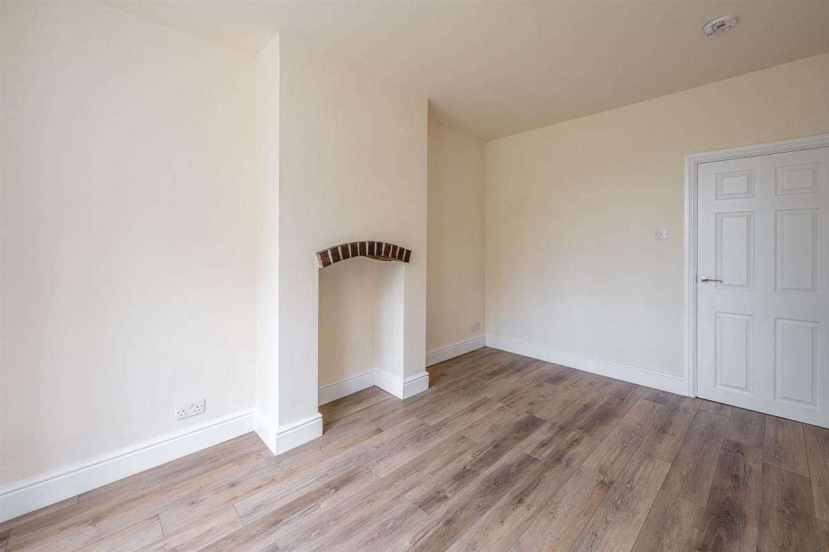 Bridgnorth Road, Wollaston, DY8 3PZ