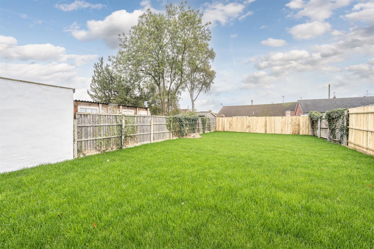 Bridgnorth Road, Wollaston, DY8 3PZ