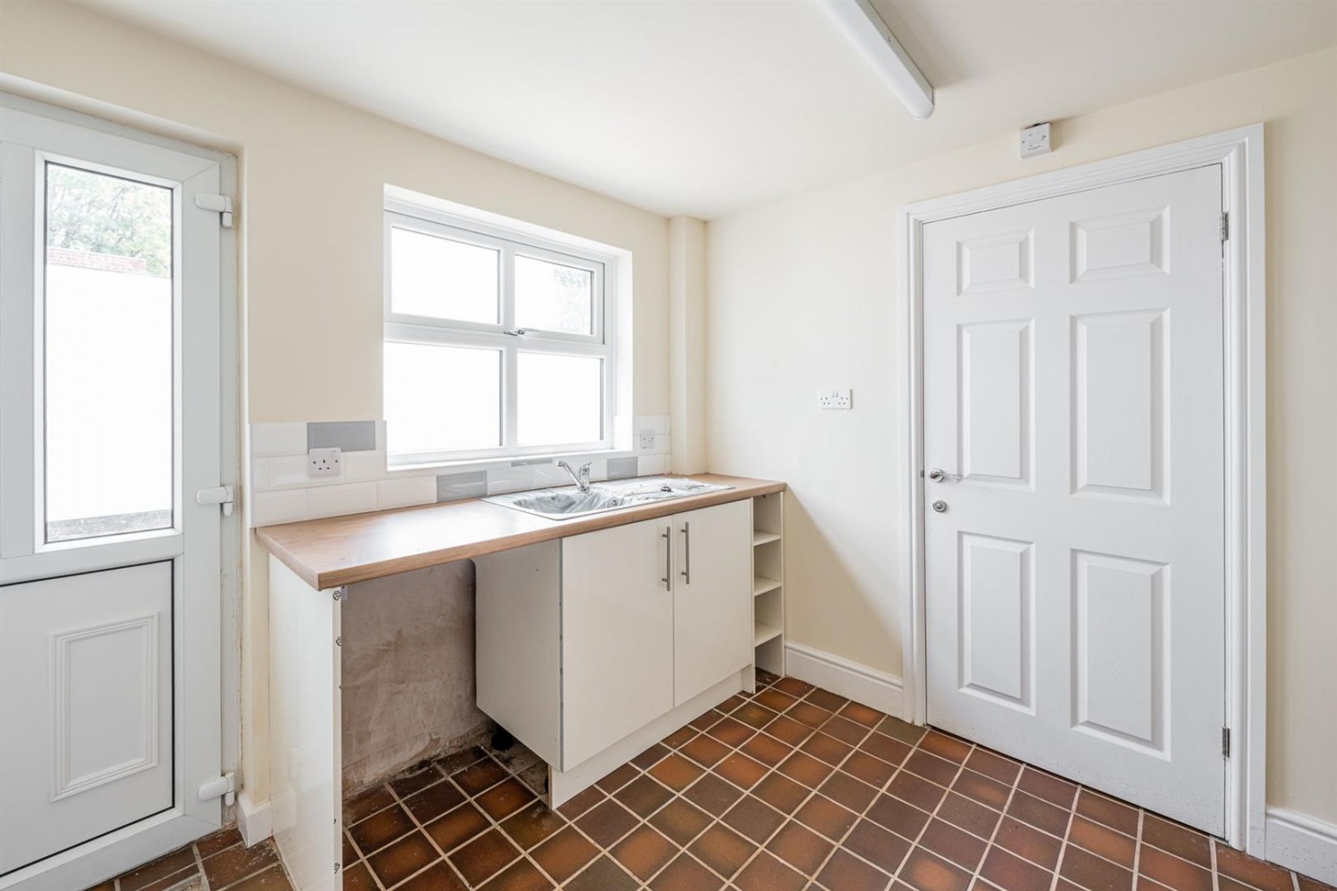 Bridgnorth Road, Wollaston, DY8 3PZ
