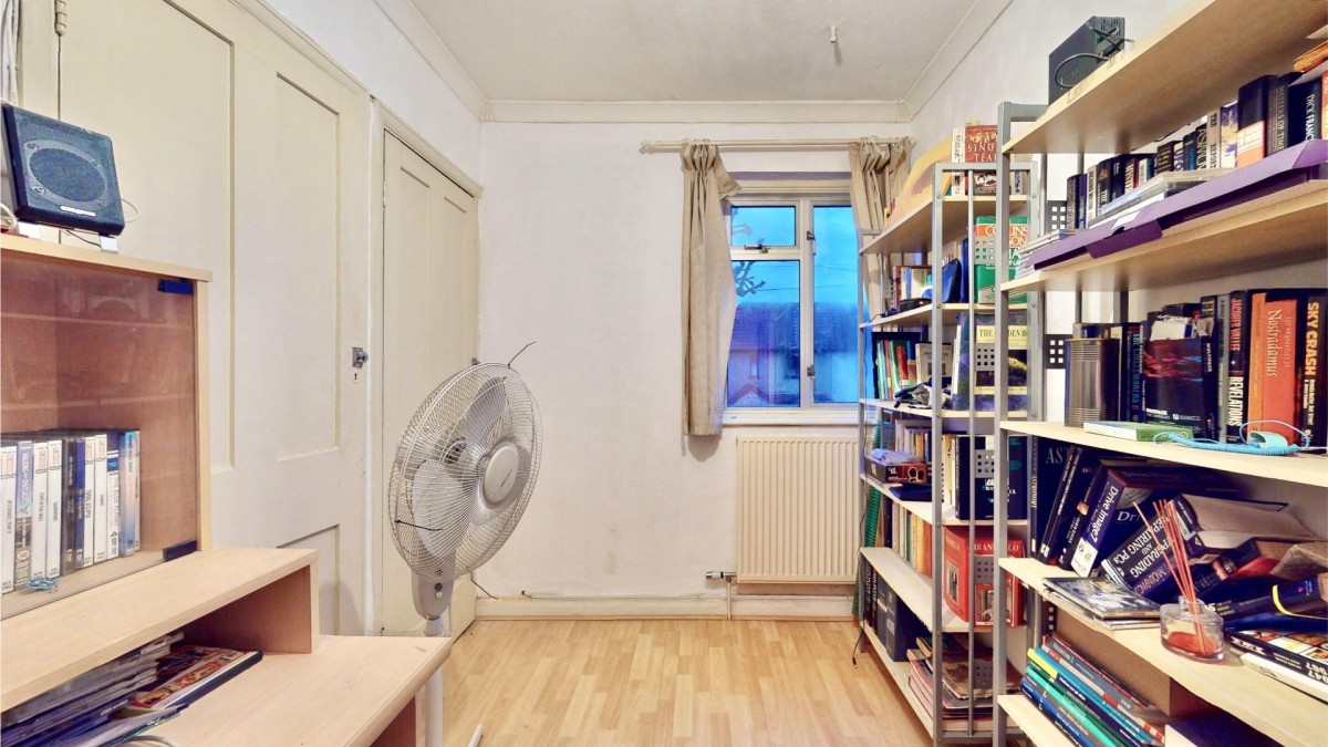 West Road, Chadwell Heath, RM6