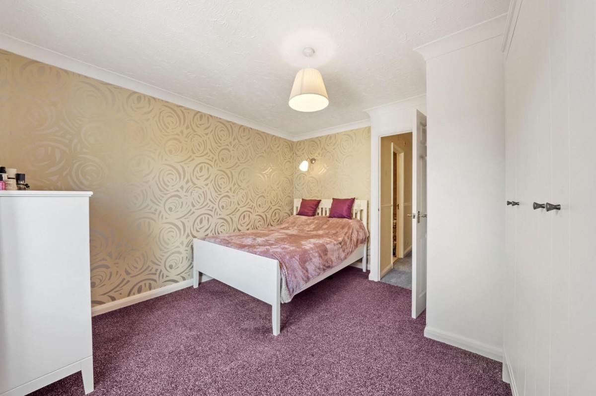 Hampstead Gardens, Chadwell Heath, RM6