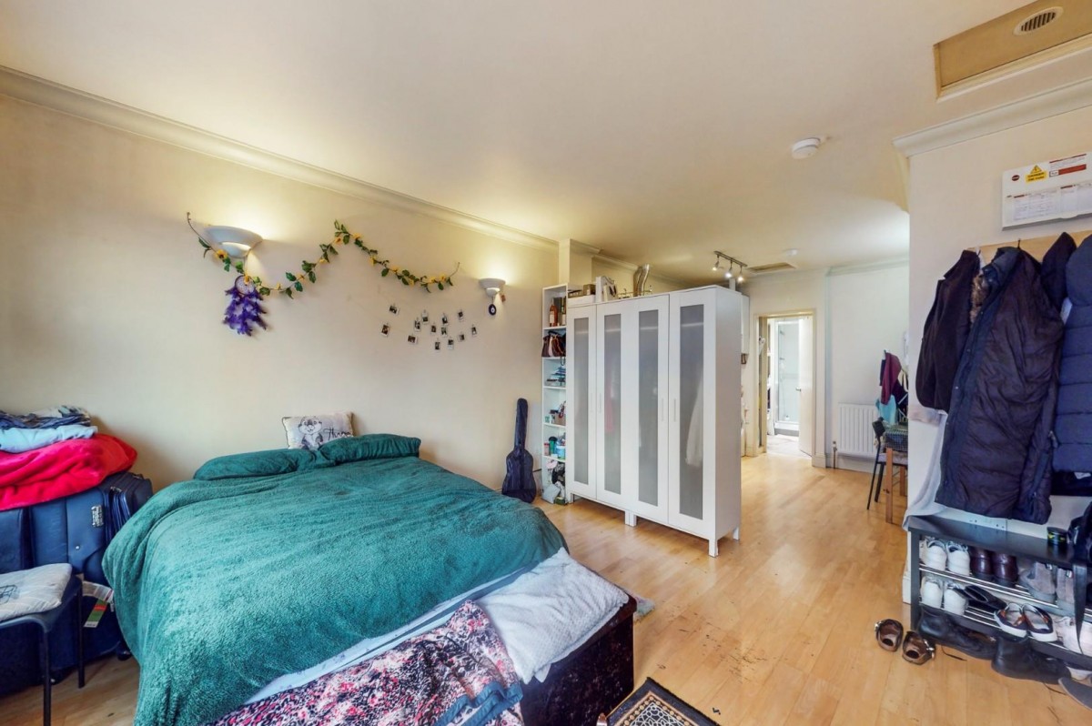 Tollington Way, London