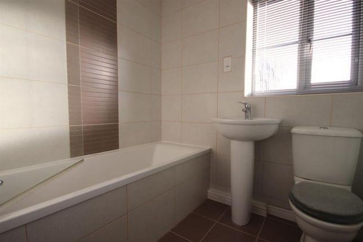 Windermere Road, Leigh, WN7 1UU