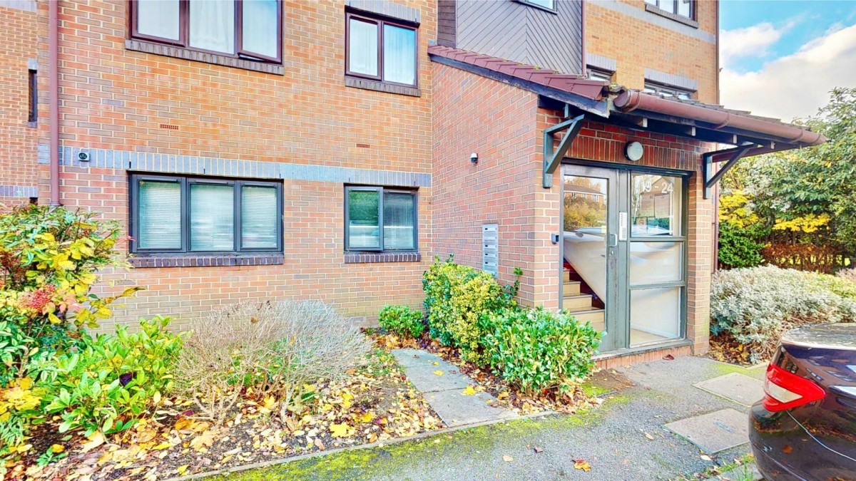 Capstan Close, Chadwell Heath, RM6