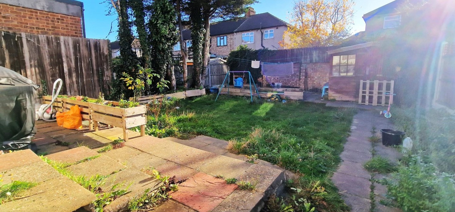 Eric Road, Chadwell Heath, RM6