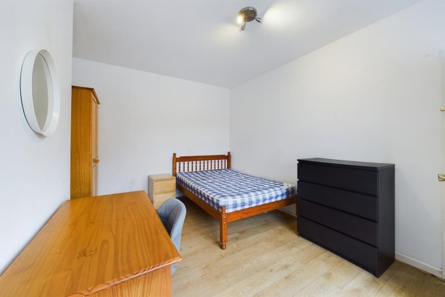 Middle Street, Southampton