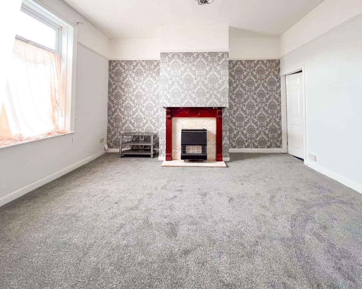 Stralau Street, Batley