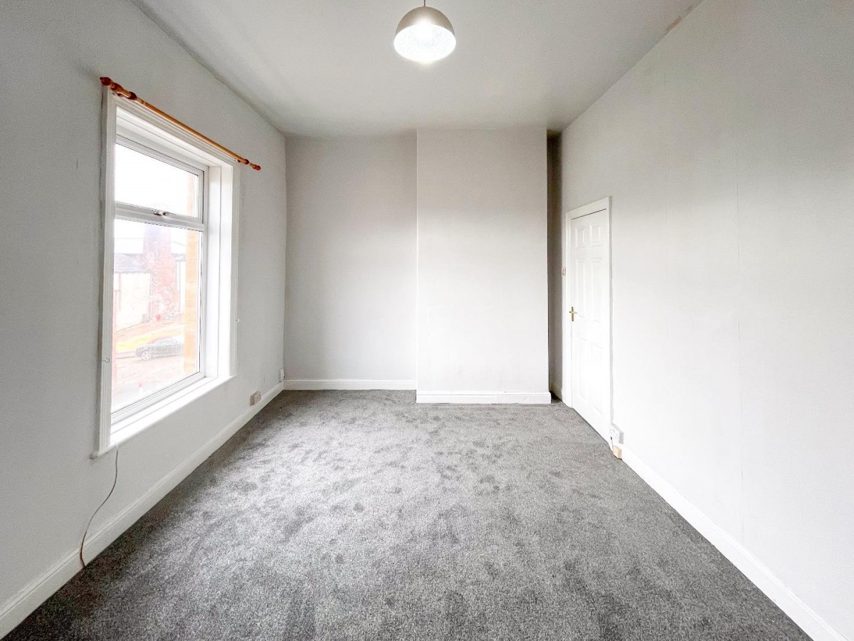 Stralau Street, Batley